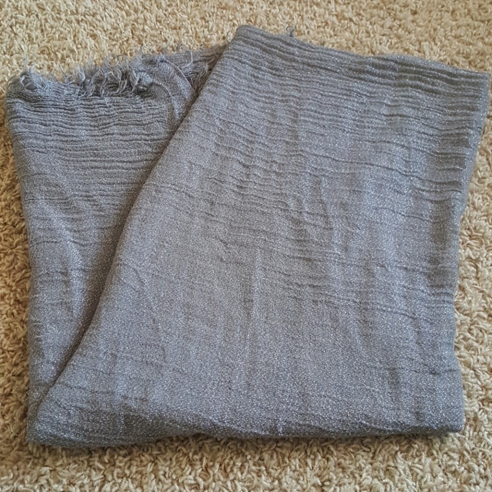 Gray and silver scarf